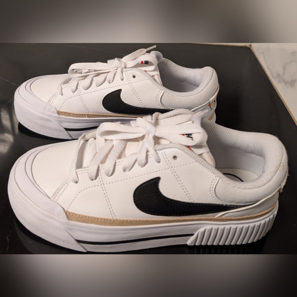 Nike Court Legacy Lift Platform Sneakers Size 7 MSRP $94.99 - Picture 4 of 11
